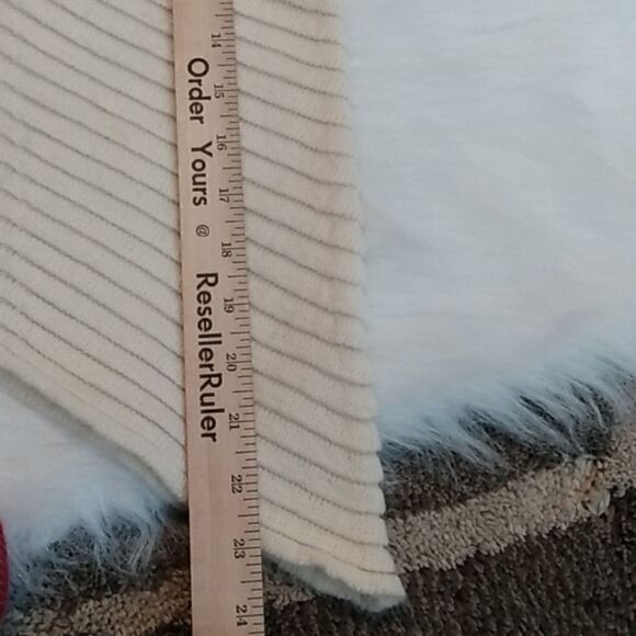 Kerisma | Chunky Textured Knit Sweater - Picture 9 of 10